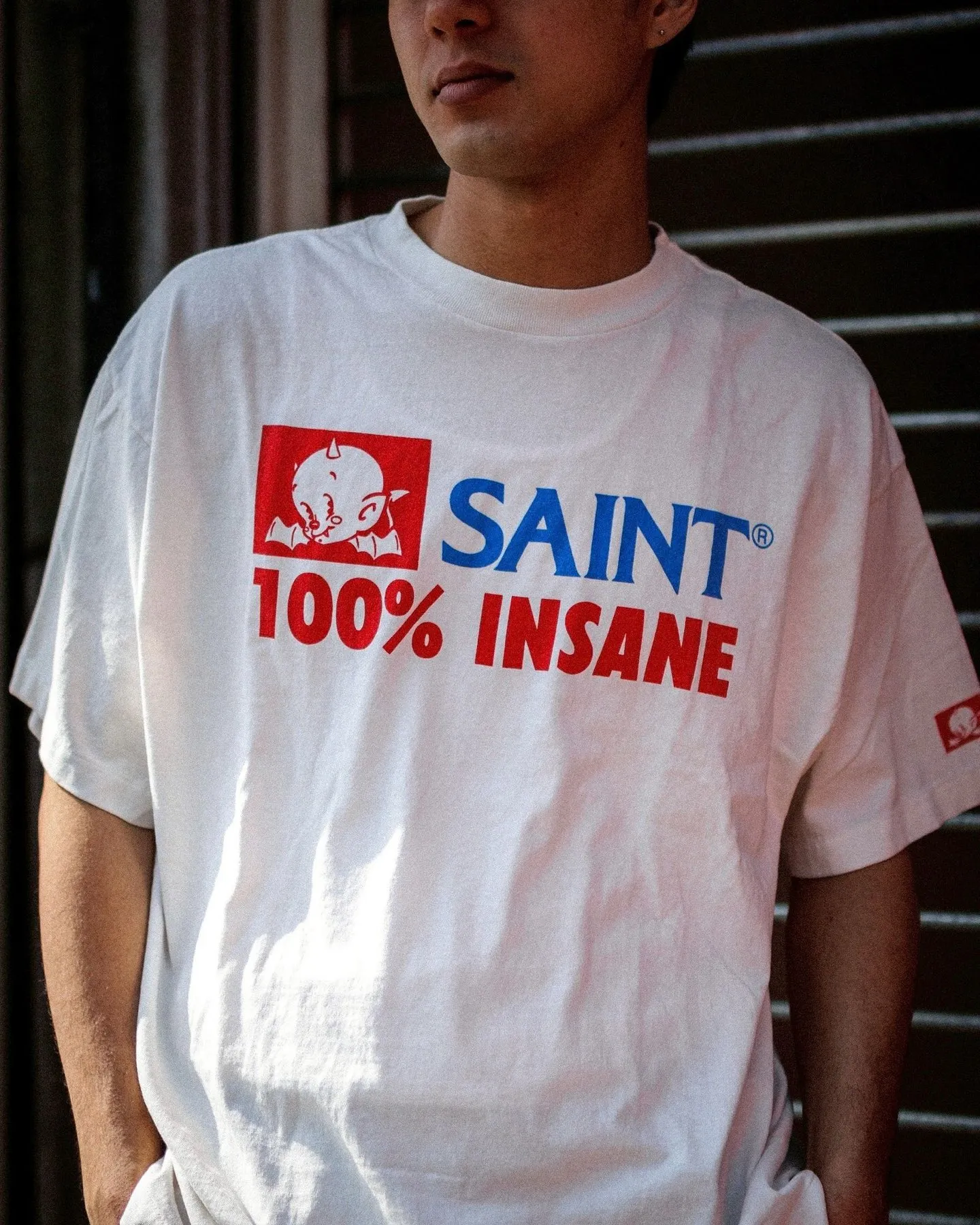 SAINT Mxxxxxx INSANE SS TEE/WHT Little Devil Angel TEE 100% INSANE slogan printed short sleeves off-white S-XL tube-woven fabric without side seams OE yarn original same weight correct version original main mark/wash mark/little angel security code original development no touch printing